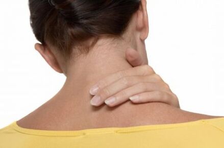 A nyaki gerinc osteochondrosisa: tünetek